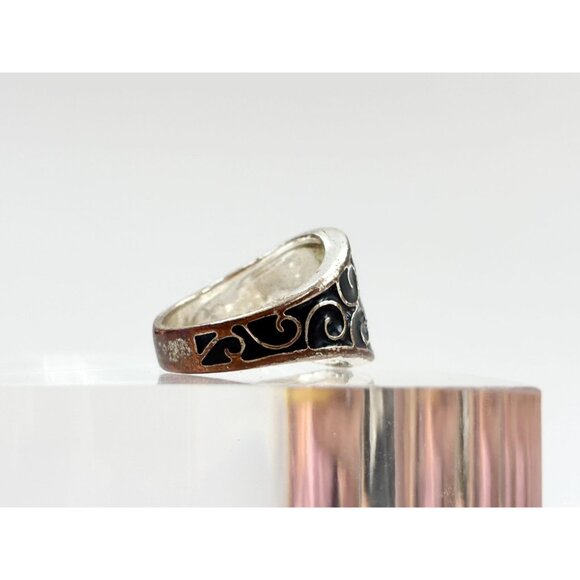 Silver Toned Scrolled Swirly Resin Inlay Unisex Vintage Ring - sz 7 - Picture 4 of 9